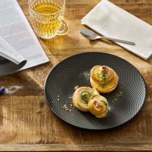 Bauscher Mělký talíř coupe Heart&Soul PINE coal 24 cm