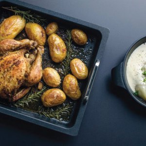 AMT Gastroguss Gastronádoba s držadly, GN 1/2- 5,5 cm, vhodné na indukci